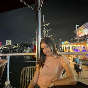 Meet your Posher, Ana beatriz